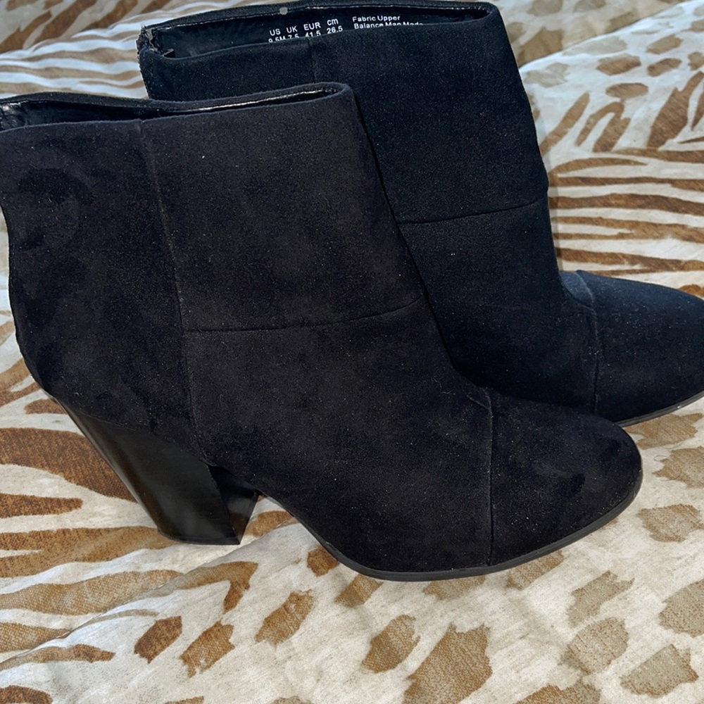 Brand New Carlos Santana Size 9 1/2 Black Suede Boots—3 1/2” heel—Never Worn
